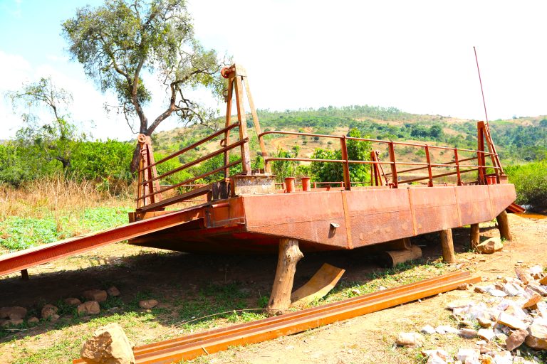 WAKAZI TARAFA ZA NYAMIYAGA, RULENGE NGARA KUPATIWA HUDUMA YA KIVUKO