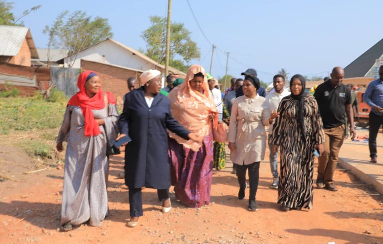 MKANDARASI CRJE EAST AFRICA LTD ATAKIWA KUKAMILISHA UJENZI WA BARABARA KWA WAKATI