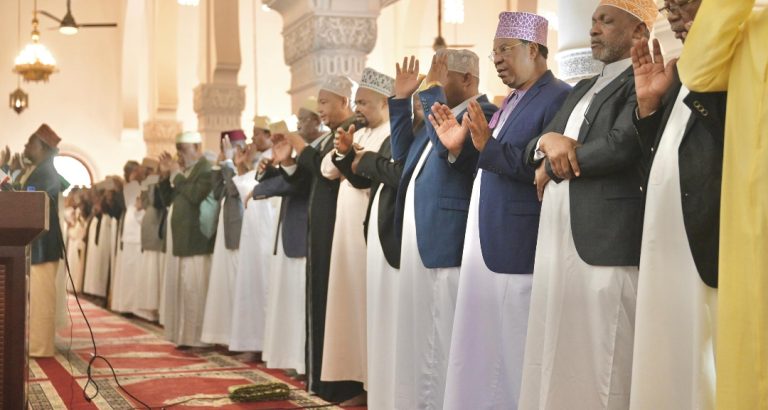 WAZIRI MKUU MGENI RASMI SWALA YA EID NA BARAZA LA EID KITAIFA