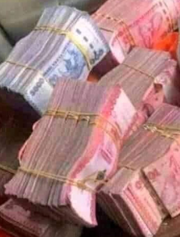 WATENDAJI WATATU WA VIJIJI KUBURUZWA KIZIMBANI NA TAKUKURU KWA MAKOSA YA UFUJAJI