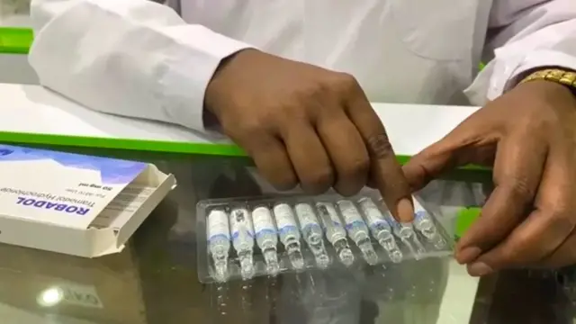 WARAHIBU WA DAWA ZA KUKEVYA WANAPIGA GARI JIPYA
