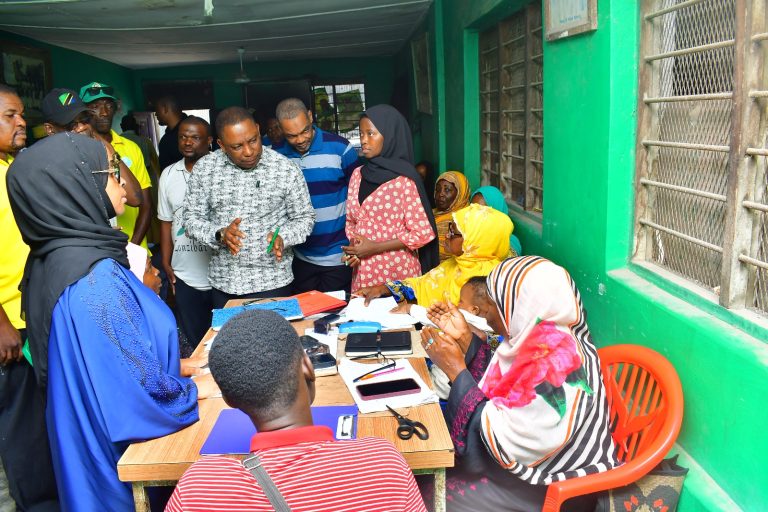 DKT.DIMWA : ATEMBELEA MATAWI YA USAJILI WA KADI ZA KIELEKTRONIKI W/MJINI Z’BAR.
