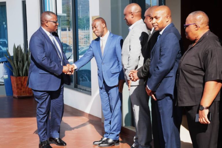 MHE. SAGINI ASISITIZA USHIRIKIANO KWA WATUMISHI, NA UTATUZI WA CHANGAMOTO KWA WANANCHI