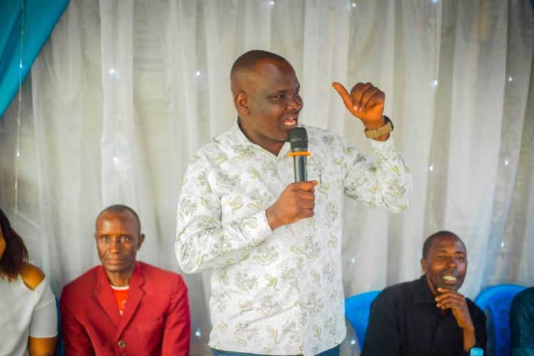 KATIBU MWENEZI CCM WILAYA YA GEITA AITAKA JAMII KUWALINDA WATU WENYE ULEMAVU WA NGOZI NA KUWAFICHUA WAHARIFU
