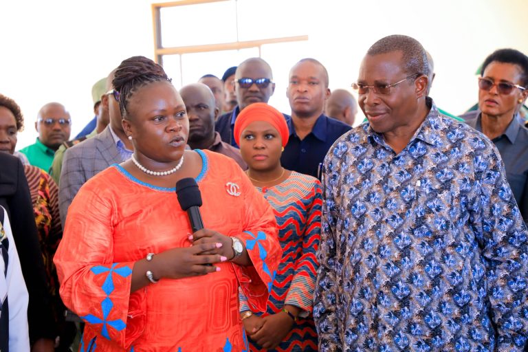 DKT. MPANGO AIPONGEZA WIZARA YA NISHATI KWA USIMAMIZI MZURI WA MIRADI YA NISHATI
