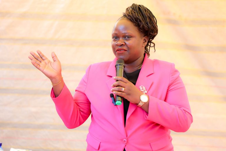 MHE.KAPINGA ASHIRIKI HARAMBEE YA UJENZI WA KANISA