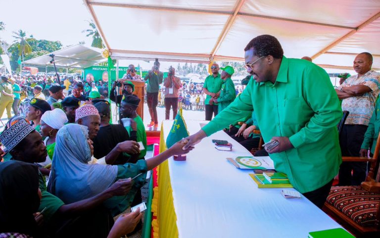 DKT. NCHIMBI AMALIZIA ‘KIPORO’ WAPINZANI MCHINGA