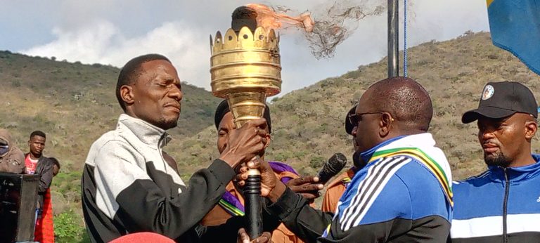 SIMANJIRO YAIBUKA NA CLEAN SHEAT NA BLUE TICK KWENYE MWENGE WA UHURU