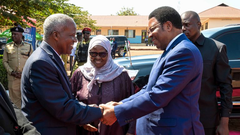 MAJALIWA ACHANGISHA SH. MILIONI 900 UJENZI WA KANISA KUU LINDI