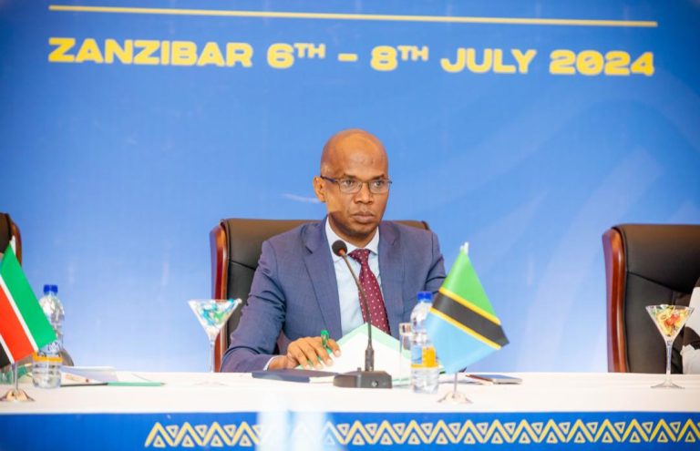 WAZIRI MAKAMBA AONGOZA KIKAO CHA MAWAZIRI 15 WA EAC