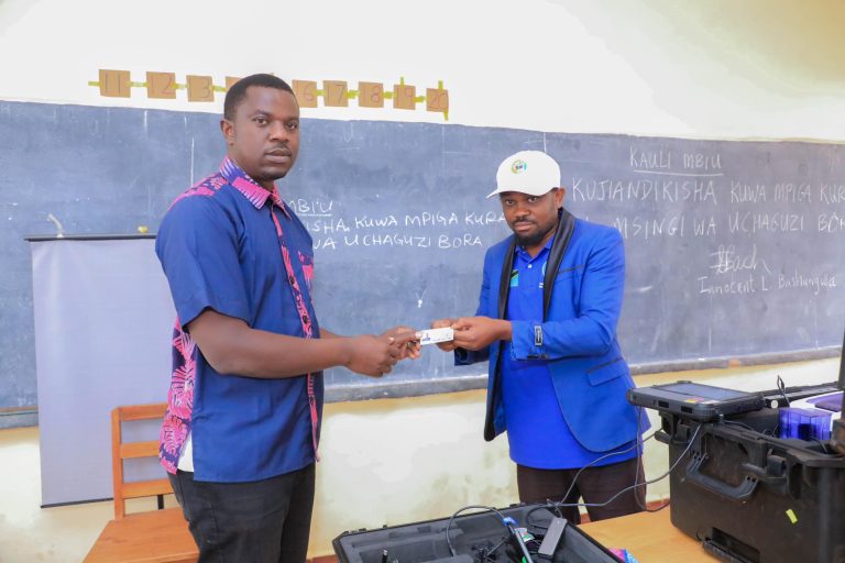 BASHUNGWA ATOA WITO KWA WATANZANIA KUJITOKEZA UBORESHAJI DAFTARI LA WAPIGA KURA