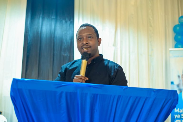 DCEA KANDA YA KASKAZINI YATOA ELIMU KINGA KATIKA KONGAMANO LA VIJANA NA WANAFUNZI WILAYANI MOSHI