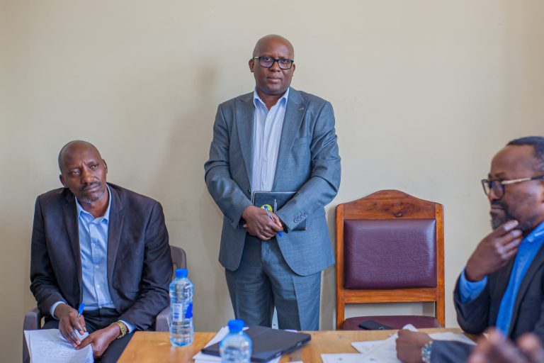 AUWSA KUTUMIA BILIONI 8.3 KUFIKISHA MAJI MACHIMBO YA TANZANITE