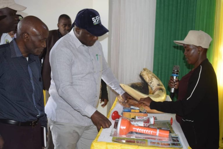 CHONGOLO AIPONGEZA HALMASHAURI YA KALAMBO KUANZISHA TEKNOLOJIA MOYA UKAUSHAJI WA DAGAA NA SAMAKI