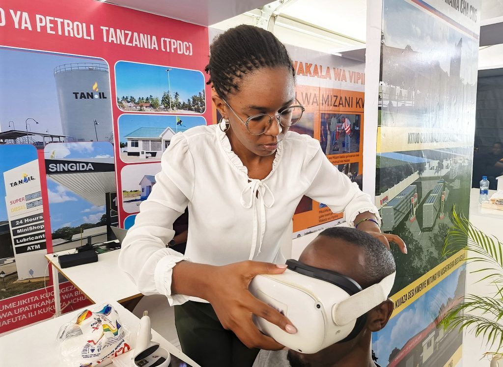 WANANCHI WAJIONEA UTEKELEZAJI MIRADI YA GESI ASILIA NANENANE DODOMA