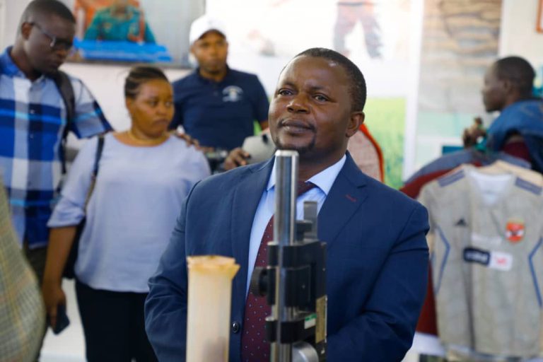 MHANDISI MATIVILA AWAASA WANANCHI KUCHAGUA VIONGOZI BORA WATAKAOSAIDIA KULINDA MIUNDOMBINU YA BARABARA