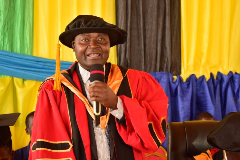 NJOMBE INAPUNGUKIWA WATUMISHI WA AFYA 4747 KATI 7350 WANAOPASWA KIWEPO KWENYE VITUO