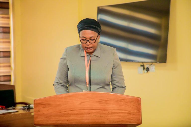 ILEMELA YAPONGEZWA KWA KUTEKELEZA MRADI WA KUPANGA, KUPIMA NA KUMILIKISHA ARIDHI.
