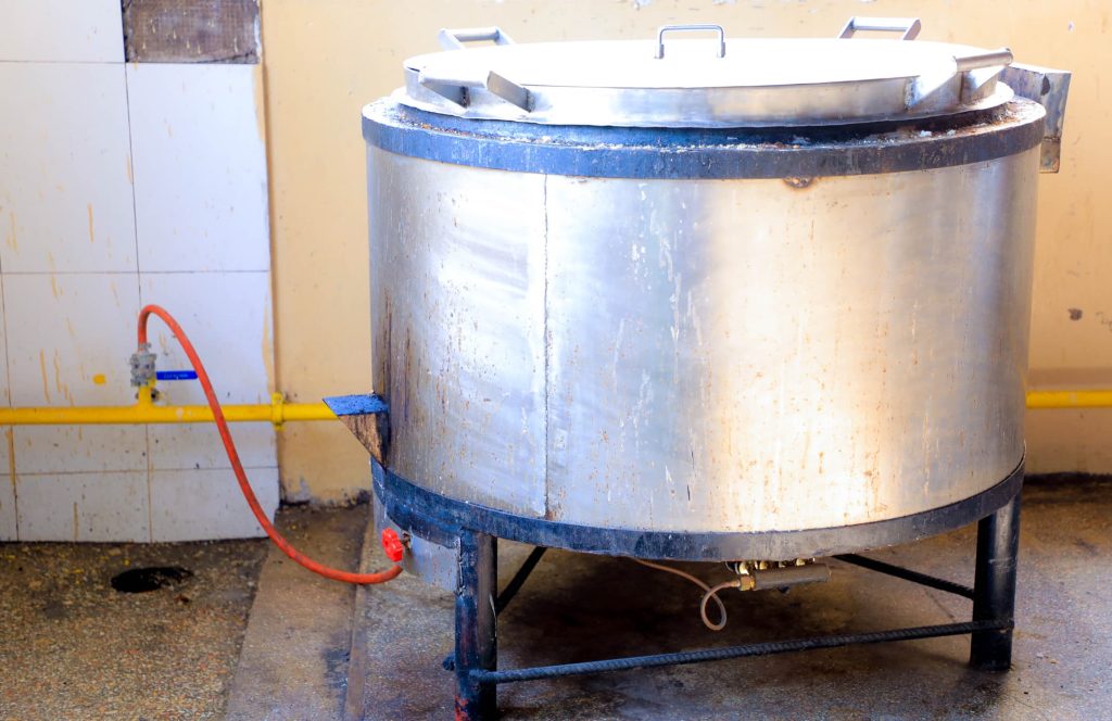 SHULE YA SEKONDARI HASNUU MAKAME YAITIKIA AGIZO LA MATUMIZI YA NISHATI SAFI YA KUPIKIA