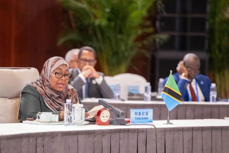 RAIS SAMIA AKUHUTUBIA MKUTANO WA JUU WA UKUAJI WA VIWANDA NA KILIMO
