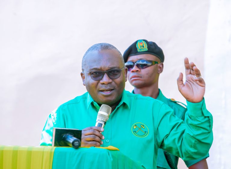 MONGELA AKUTANA NA WAJUMBE WA HALMASHAURI KUU YA CCM WILAYA YA SHINYANGA