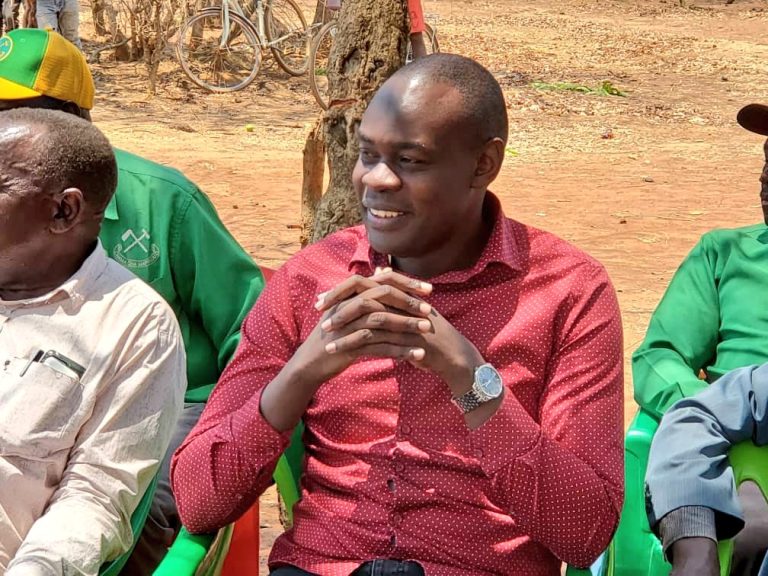 WANANCHI WA MSALALA WAPONGEZA UJENZI WA BARABARA YA KAKOLA–KAHAMA