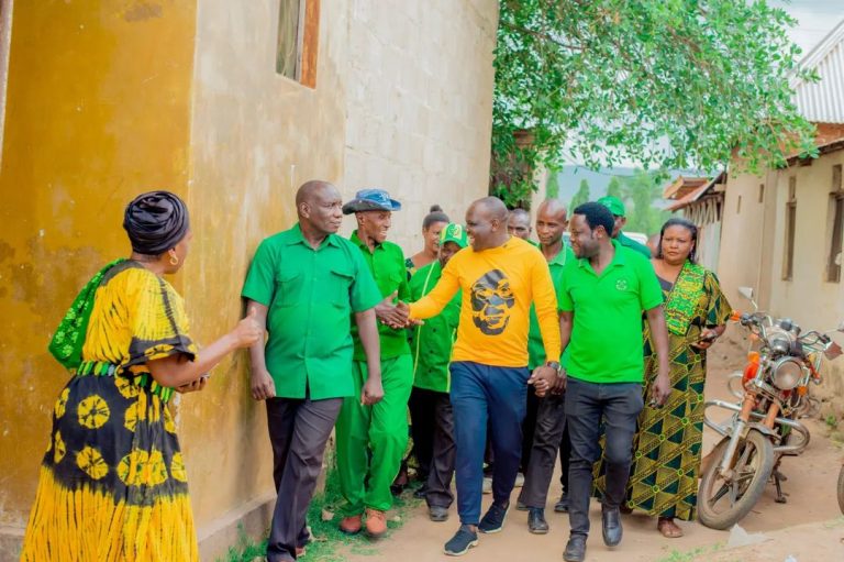 WANA CCM WASISITIZWA KUSHIRIKIANA KUJENGA OFISI ZA KATA WILAYANI