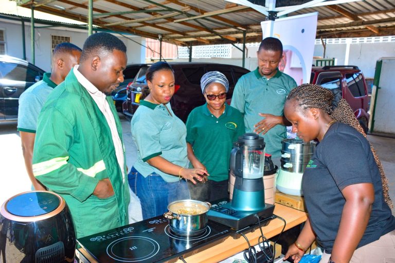 TANESCO KINONDONI KUSINI WAPIGWA MSASA MATUMIZI YA JIKO JANJA