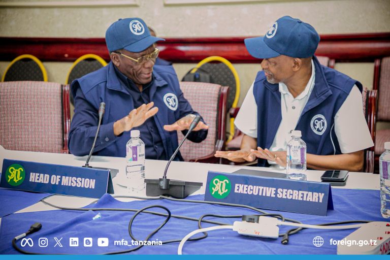 MHE. PINDA AZUNGUMZA NA VIONGOZI WA SIASA NA VYA KIRAIA BOTSWANA