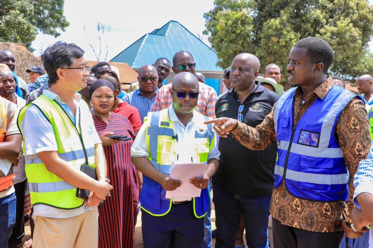 BASHUNGWA AMBANA MKANDARASI CRSG ANAETEKELEZA MRADI WA UJENZI WA BARABARA YA NYAMWAGE -UTETE