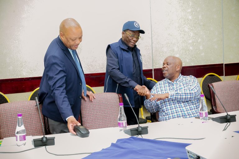 MHE. PINDA ,SEOM WAKUTANA NA MACHIFU WA BOTSWANA
