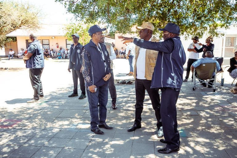 WANANCHI WA BOTSWANA WAPIGA KURA KWA AMANI NA UTULIVU