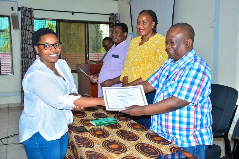 MZUMBE WATOA ELIMU  KWA WATAALAMU WA UNUNUZI NA UGAVI KUONGEZA UFANISI