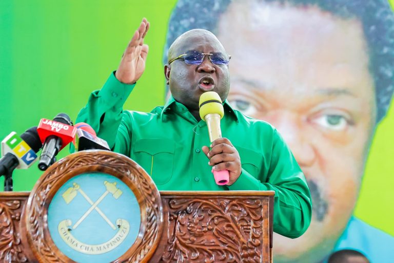 AMOS MAKALLA AZUNGUMZA NA WANA CCM KINONDONI