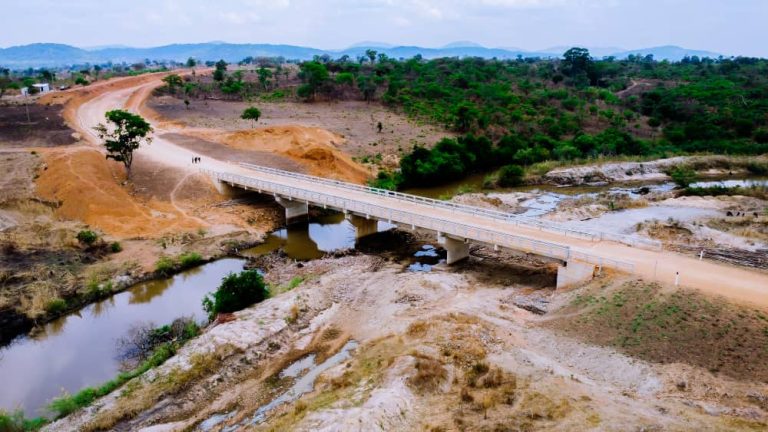 TARURA YAKAMILISHA UJENZI WA DARAJA LA MTO KALAMBO