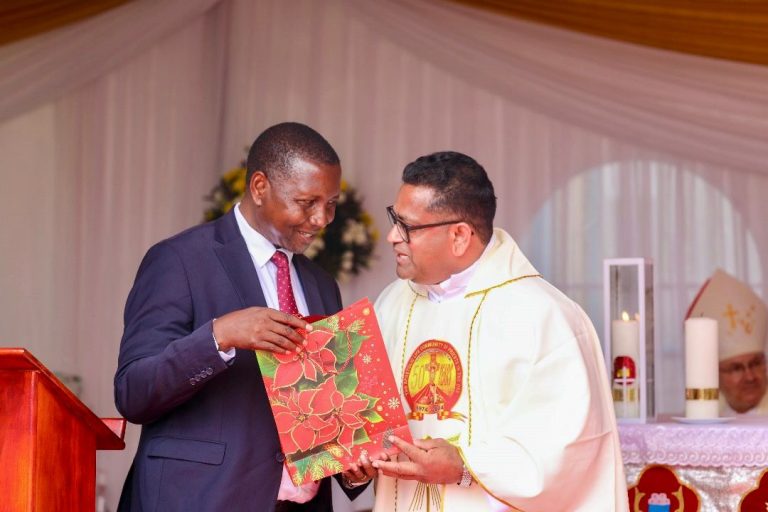 PROF.MKENDA APONGEZA SHIRIKA LA MAPADRE LA KAZI YA ROHO MTAKATIFU (ALCP/OSS) KWA KUWEKEZA KATIKA YA ELIMU