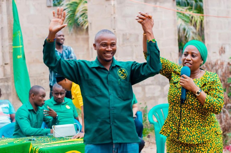 UMMY MWALIMU MGUU KWA MGUU NA WAGOMBEA WA CCM UCHAGUZI S/MITAA.