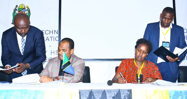TANZANIA NA UGANDA ZASAINI MAKUBALIANO YA UIMARISHAJI MPAKA WA KIMATAIFA