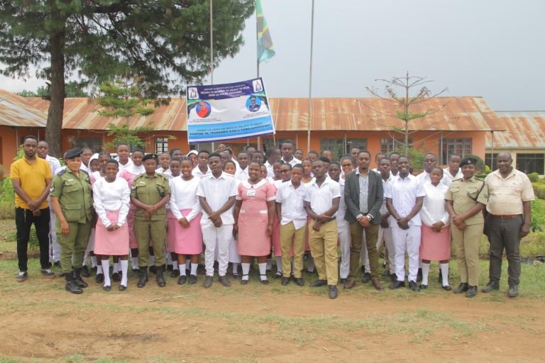 KAMPENI “TUWAAMBIE KABLA HAWAJAHARIBIWA” YAWAFIKIA CHUO CHA AFYA YOHANA WAVENZA-MBOZI-SONGWE