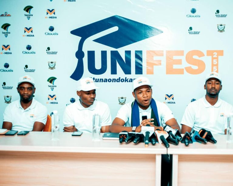VYUO VIKUU DSM VYATAMBULISHA TAMASHA LA UNIFEST 255