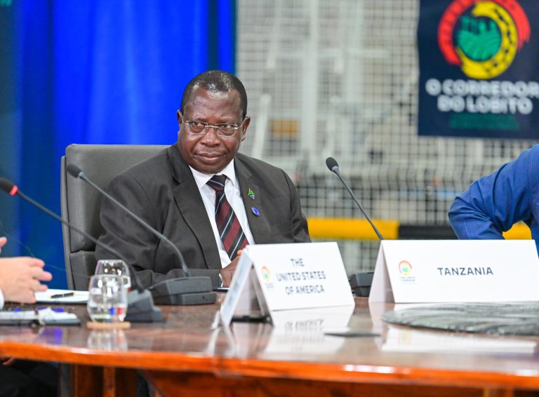 MAKAMU WA RAIS AHUTUBIA MKUTANO WA LOBITO – ANGOLA