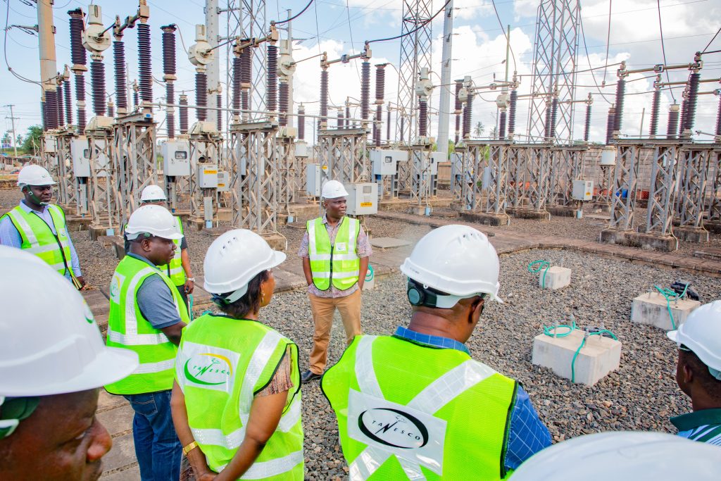DKT. KAZUNGU ATEMBELEA MIRADI YA UMEME DAR ES SALAAM