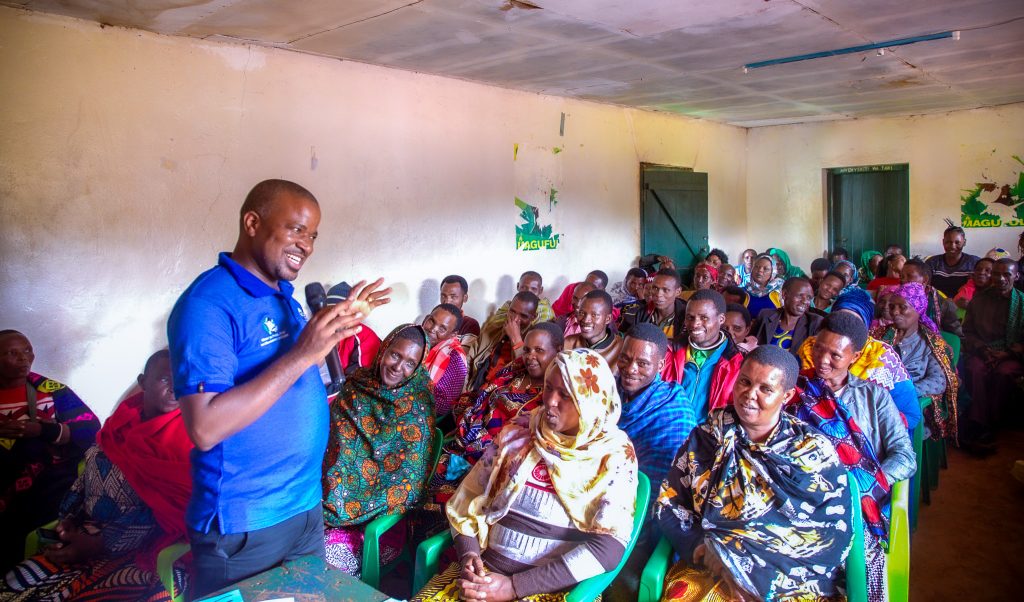 SERIKALI YAHAMASISHA UTUMIAJI WA HUDUMA ZA FEDHA VIJIJINI In