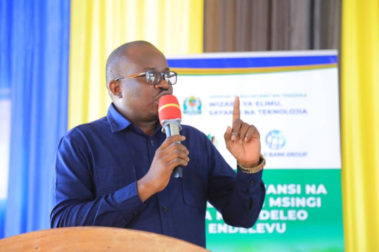 SEQUIP KUWANOA WALIMU 40,000 WA MASOMO YA SAYANSI NA HISABATI 