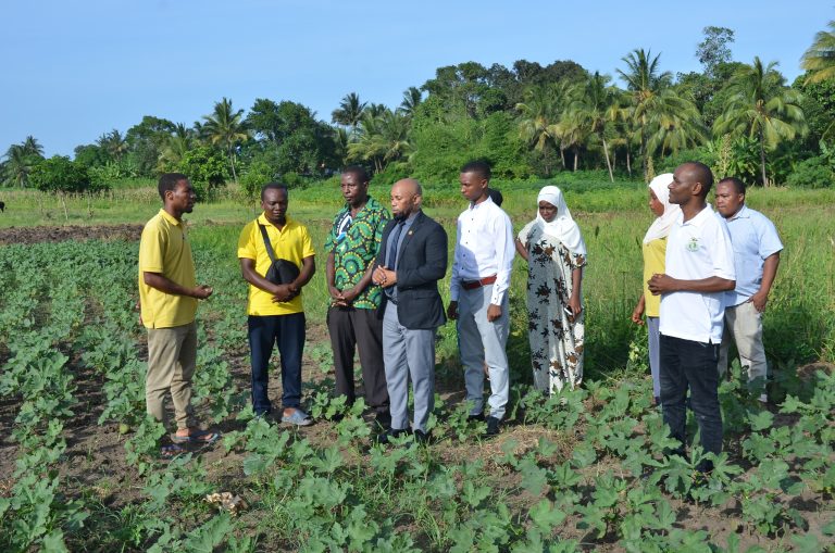 PRINCE EDDYCOOL AWATAKA VIJANA KUWA WABUNIFU, WAJIAJIRI KWA KILIMO