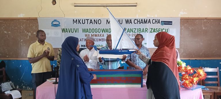 WAVUVI WADOGO ZANZIBAR WATAKIWA KUANZISHA VIKUNDI RASMI ILI KUPATA MIKOPO NA KUJIKWAMUA KIUCHUMI