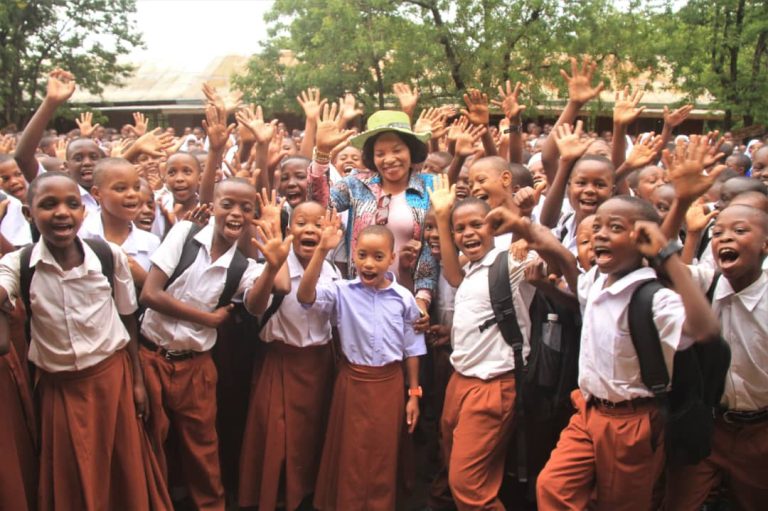 MKUU WA WILAYA YA SAME AWATAKA WANAFUNZI KUJIEPUSHA NA VITENDO VYA MMOMONYOKO WA MAADILI.