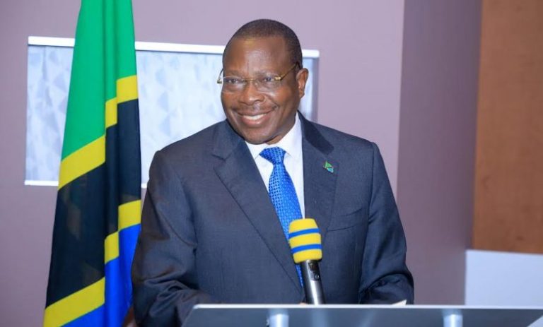 MAKAMU WA RAIS AWASILI NCHINI GHANA