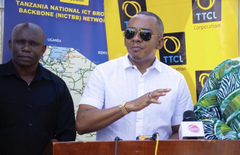 SERIKALI YAKAMILISHA MKONGO WA MAWASILIANO TANZANIA NA KENYA