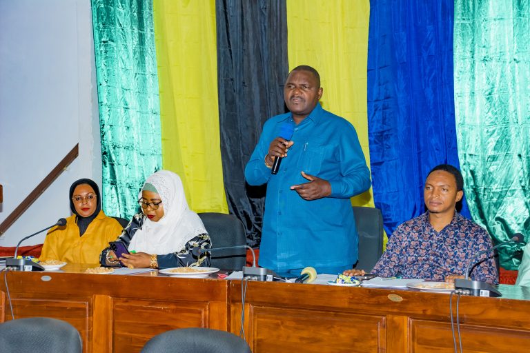 WAZAZI CCM TAIFA WAFUNGUA FURSA SHULE ZA JUMUIYA